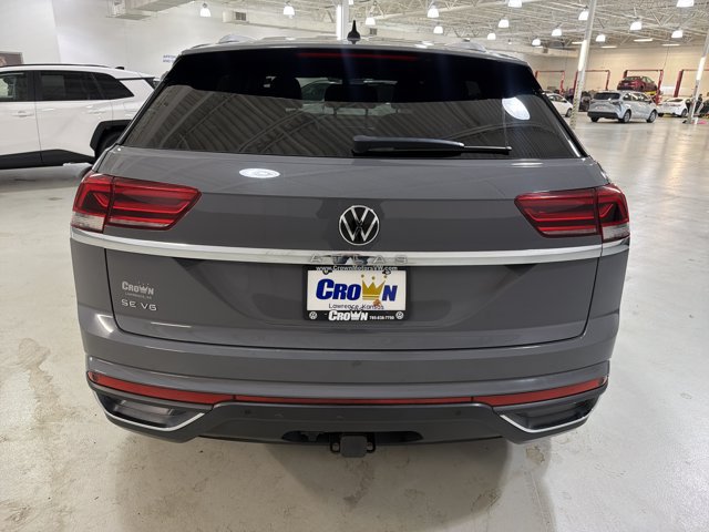 Used 2022 Volkswagen Atlas Cross Sport SE FWD image 7