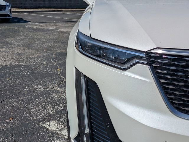 Certified 2025 Cadillac XT6 Premium Luxury w/ Platinum Package image 9