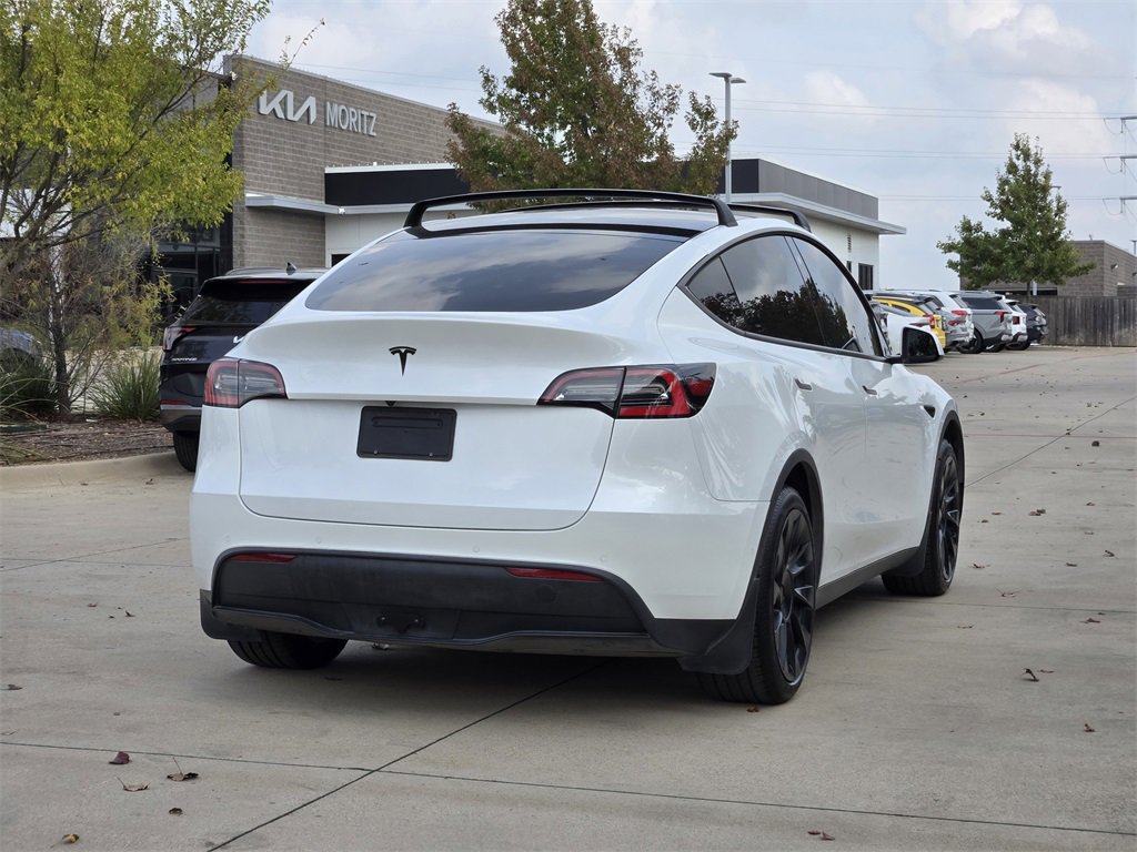 Used 2021 Tesla Model Y 2WD image 4