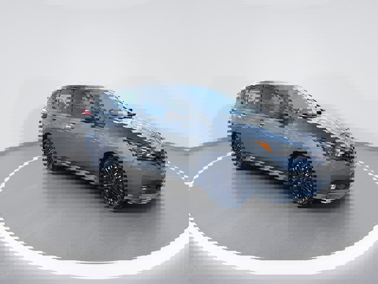 Used 2023 Nissan Leaf SV Plus image 2