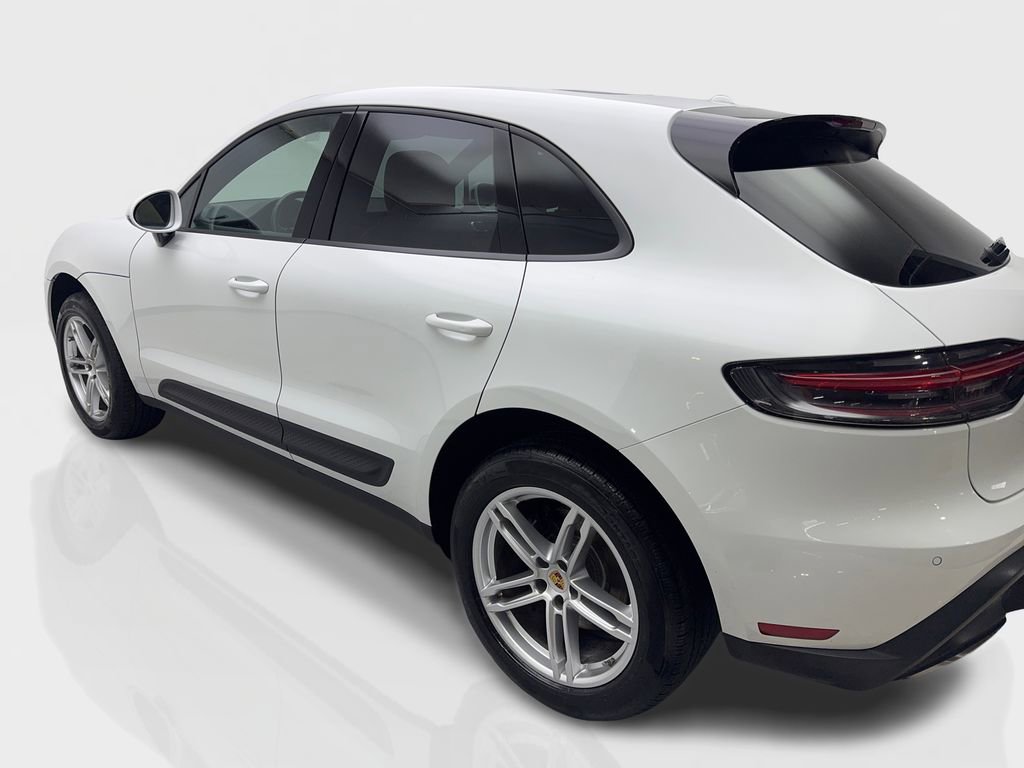 Used 2025 Porsche Macan Turbo image 14