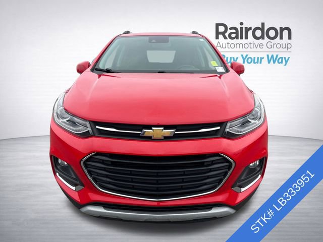 Used 2020 Chevrolet Trax Premier FWD image 2