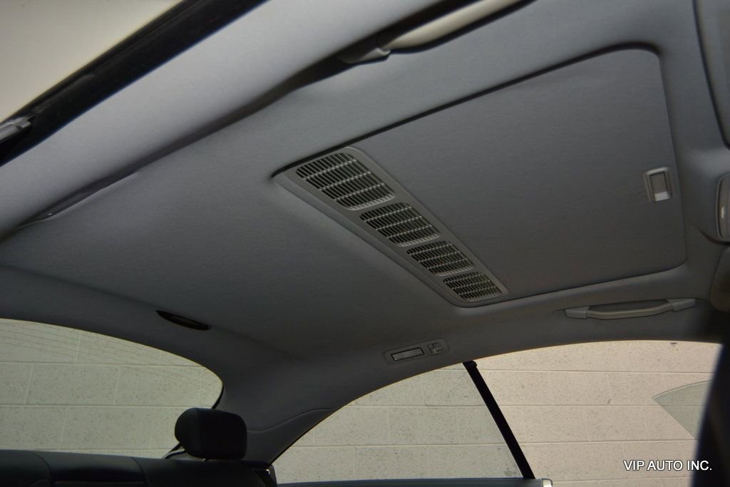 Used 2010 Mercedes-Benz CL 550 4MATIC image 16