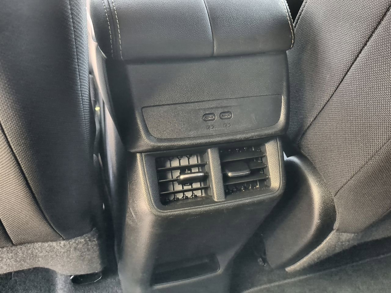 Used 2026 GMC Terrain Elevation w/ Technology Package II image 21