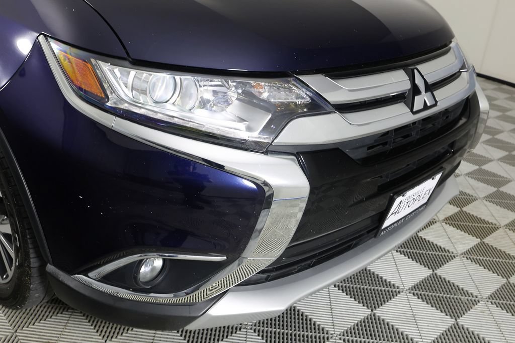 Used 2018 Mitsubishi Outlander SE FWD image 39