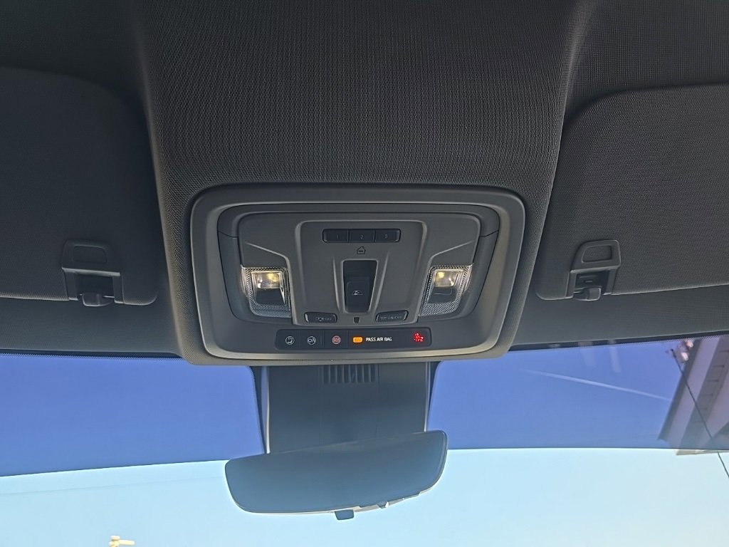 Used 2024 Chevrolet Silverado 1500 LTZ image 28