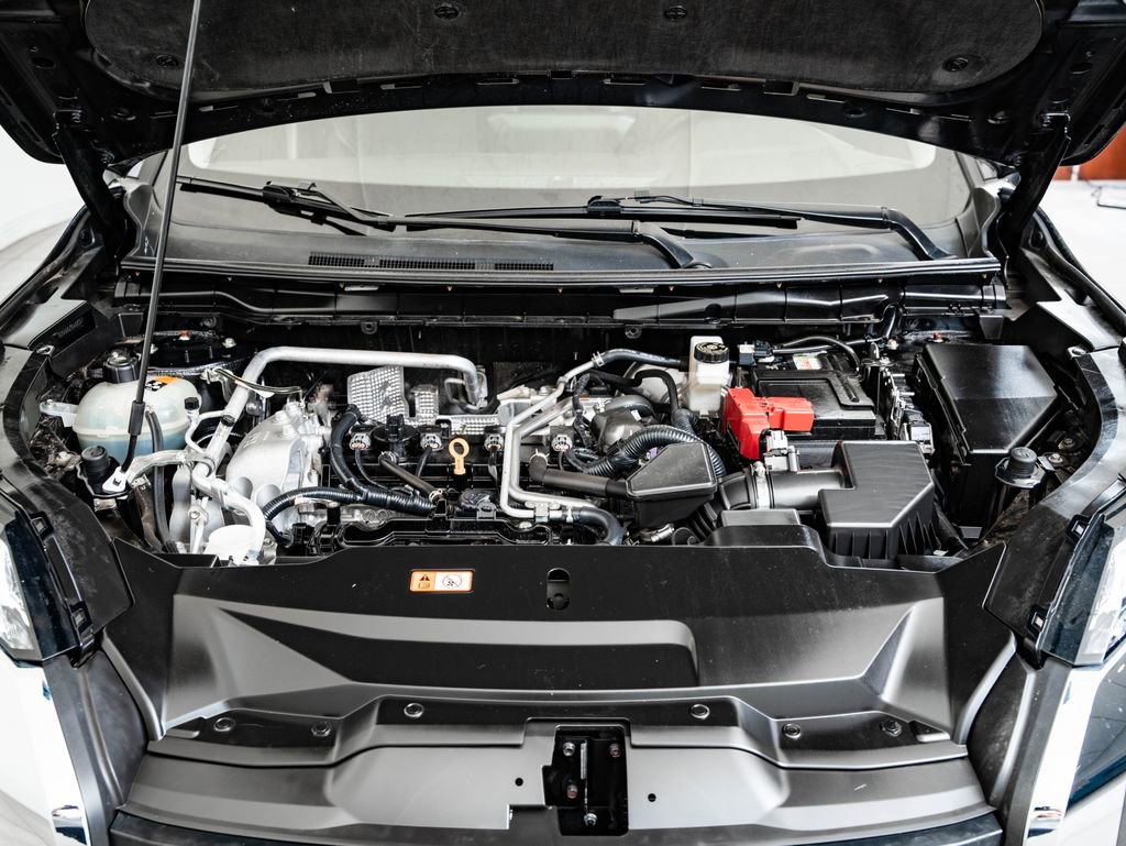 Used 2024 Mitsubishi Outlander SE image 46