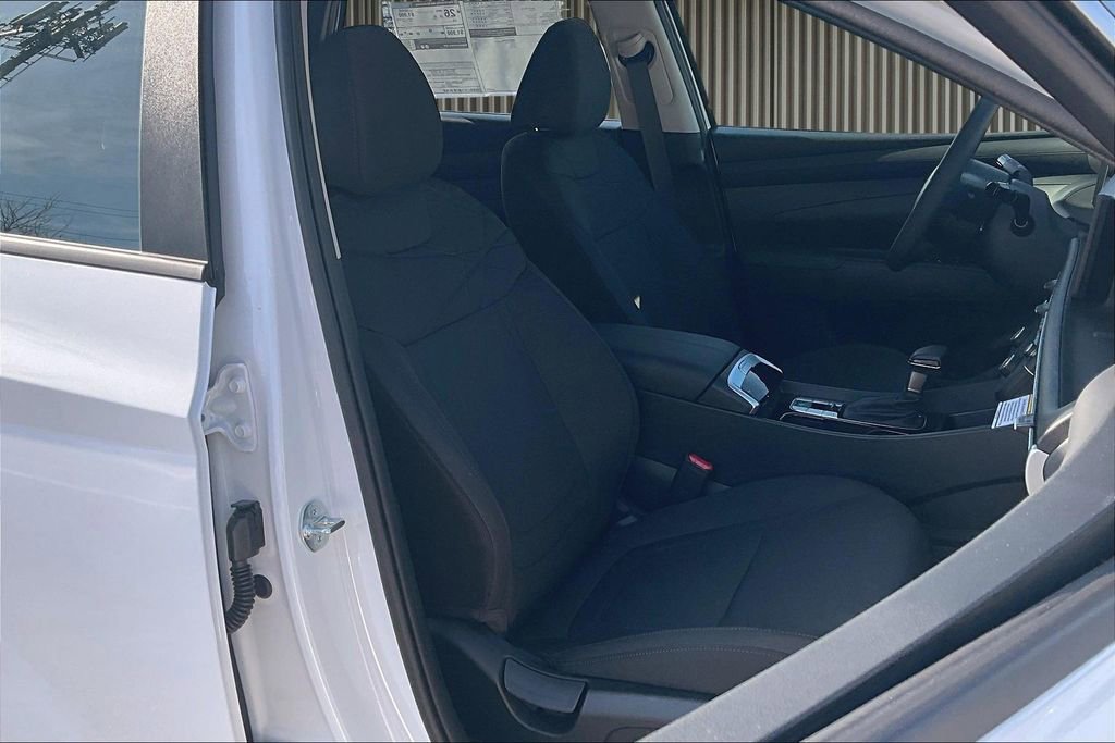 New 2026 Hyundai Tucson SE image 9