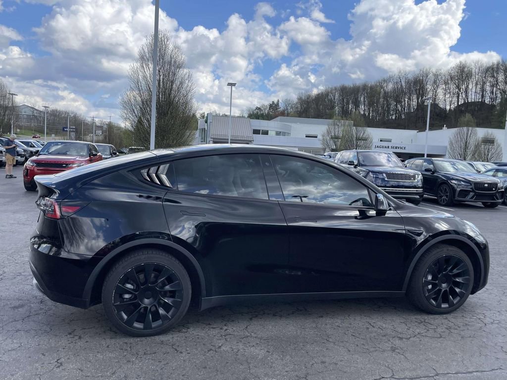 Used 2020 Tesla Model Y Long Range image 6