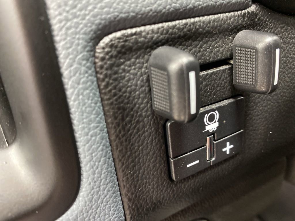 Used 2022 Chevrolet Colorado Z71 w/ Safety Package image 33