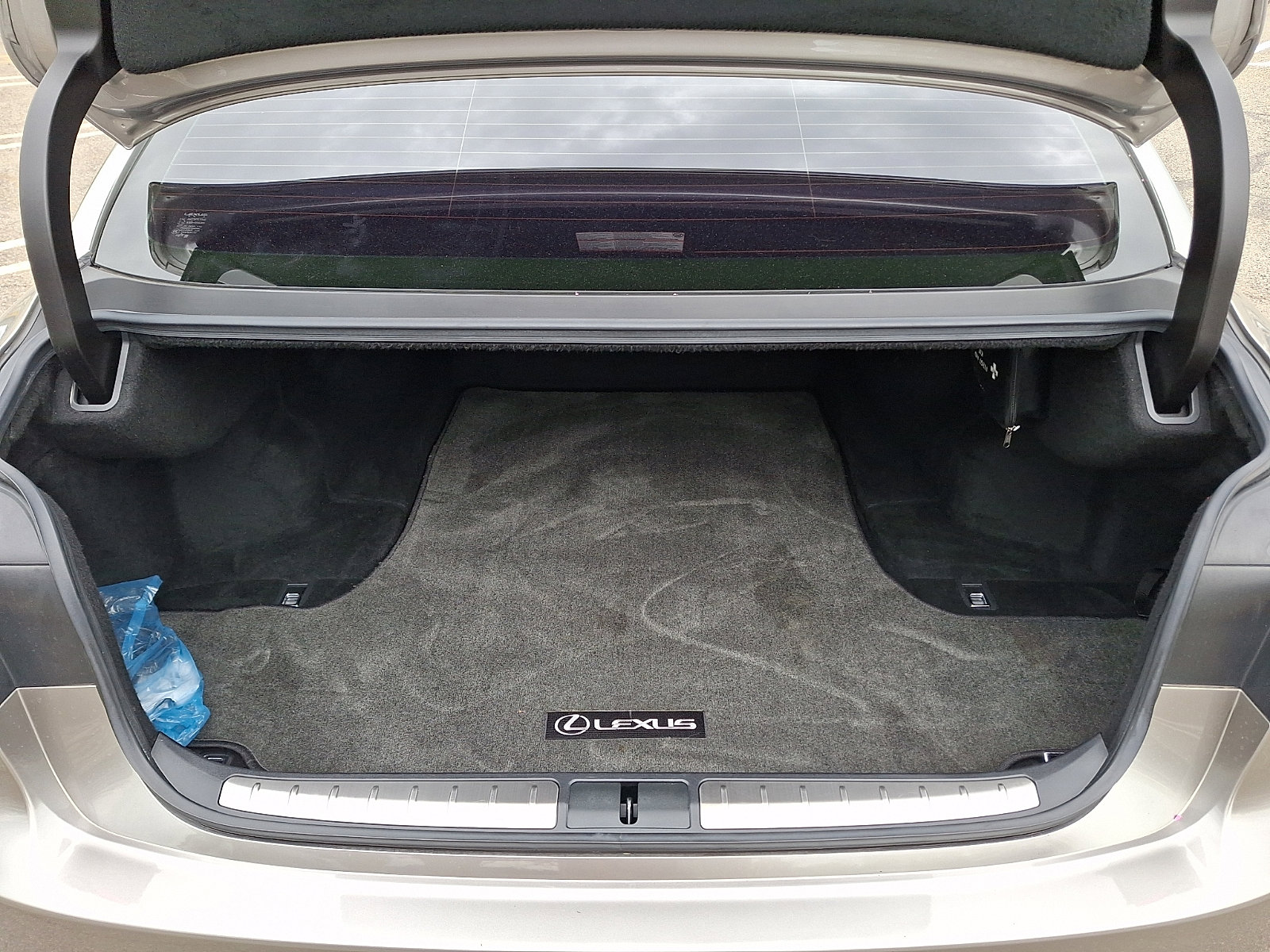 Used 2018 Lexus LS 500 AWD w/ Interior Upgrade Package image 28