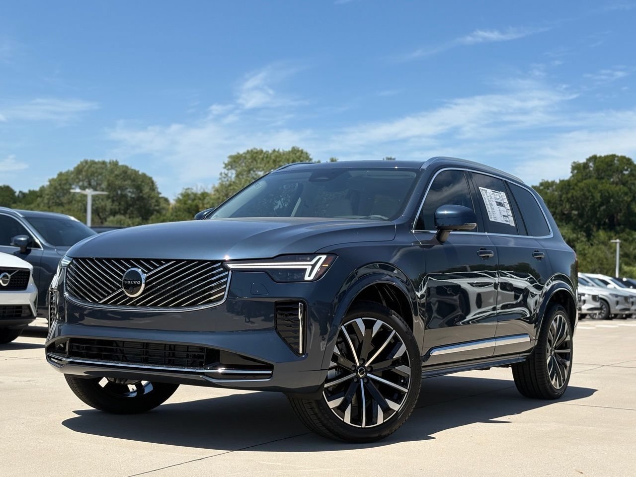 New 2026 Volvo XC90 B6 Ultra w/ Protection Package AWD/4WD image 1