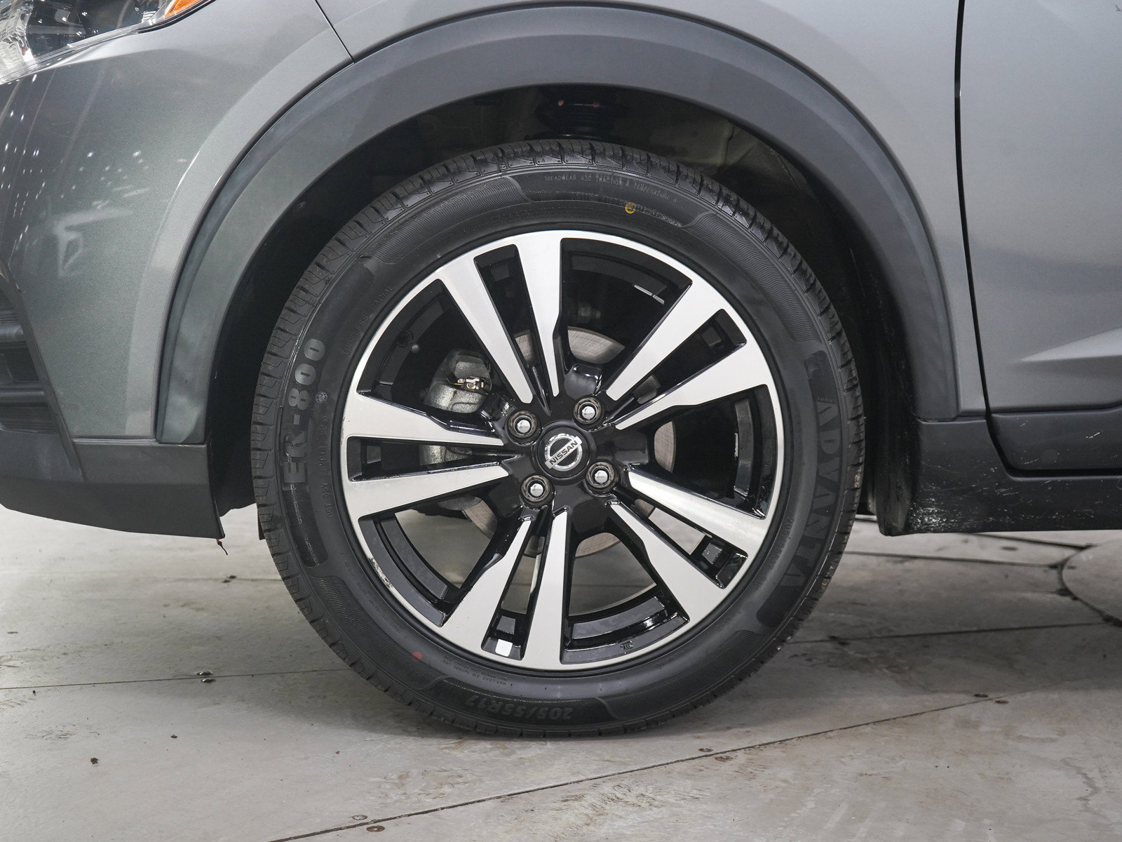 Used 2019 Nissan Kicks SV FWD image 27