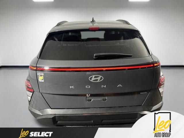 Used 2025 Hyundai Kona SEL AWD/4WD image 6