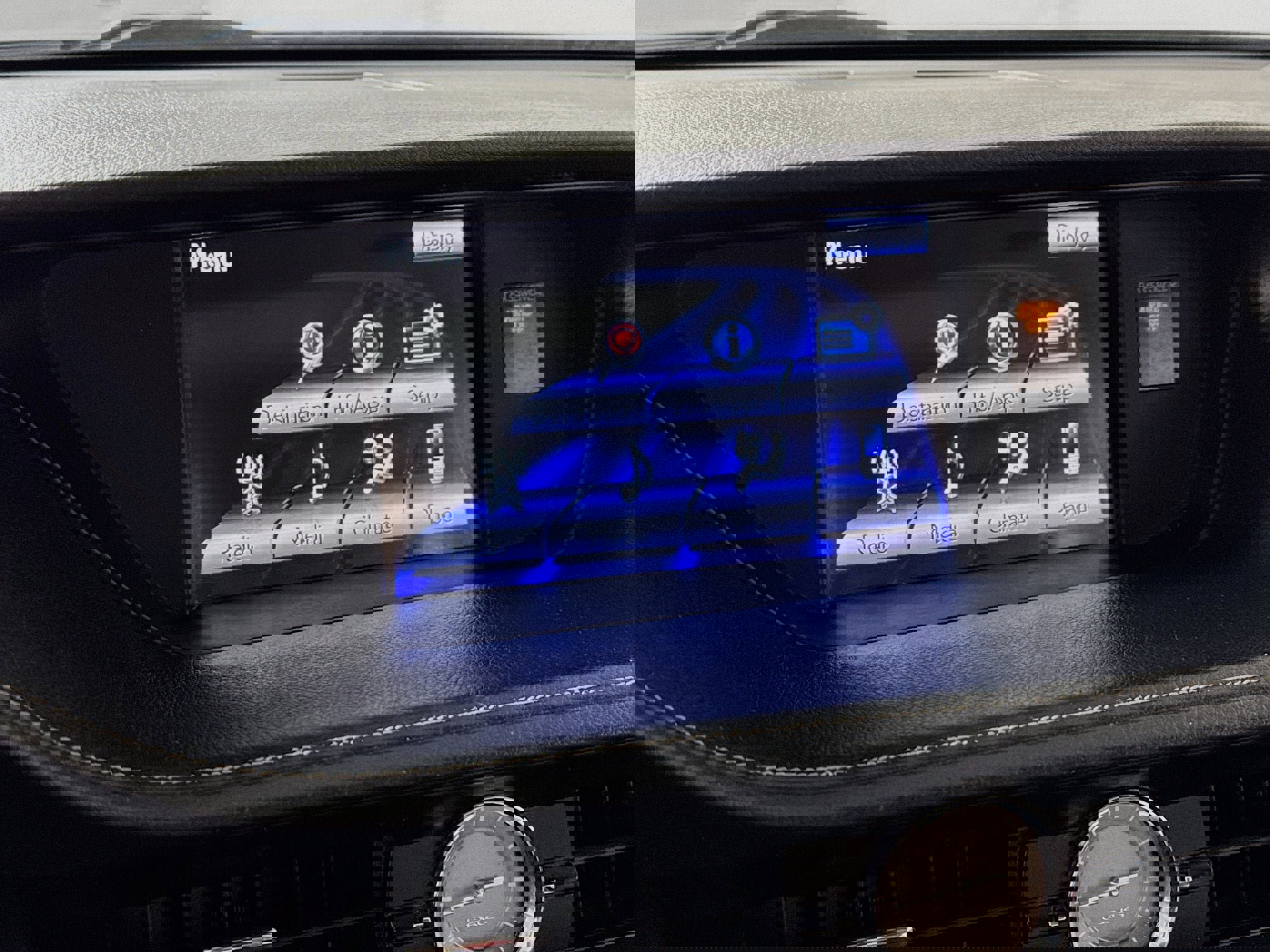 Used 2014 Lexus ES 300h w/ Premium Package w/Bamboo Trim FWD image 17