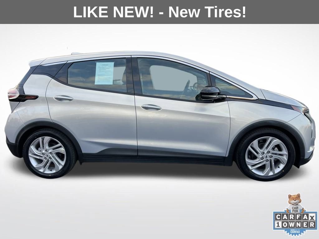 Used 2022 Chevrolet Bolt LT image 9