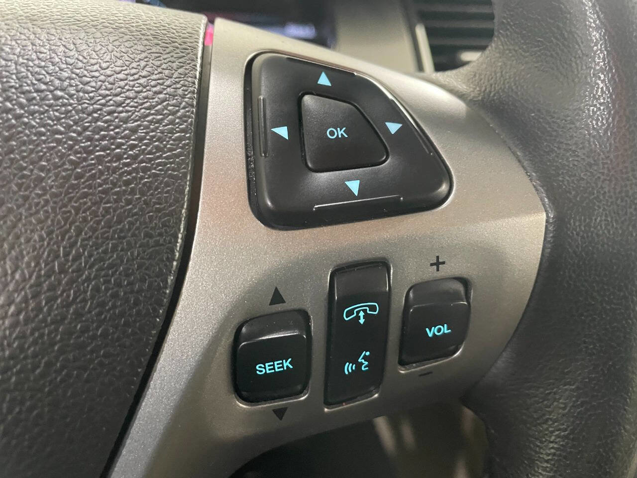 Used 2015 Ford Taurus SEL w/ Equipment Group 201A image 39