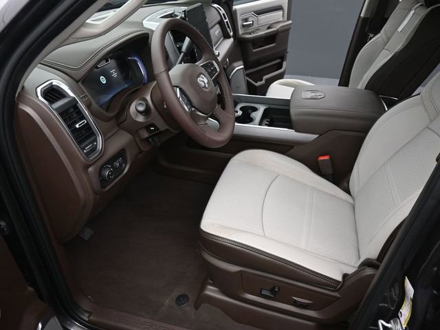 New 2026 RAM 2500 Laramie AWD/4WD image 9