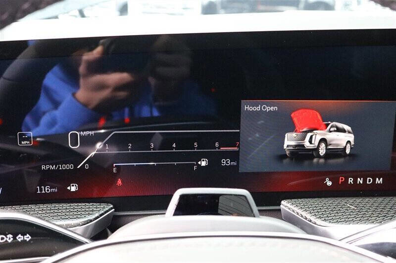 Used 2026 Cadillac Escalade V w/ LPO, ONYX Package image 18