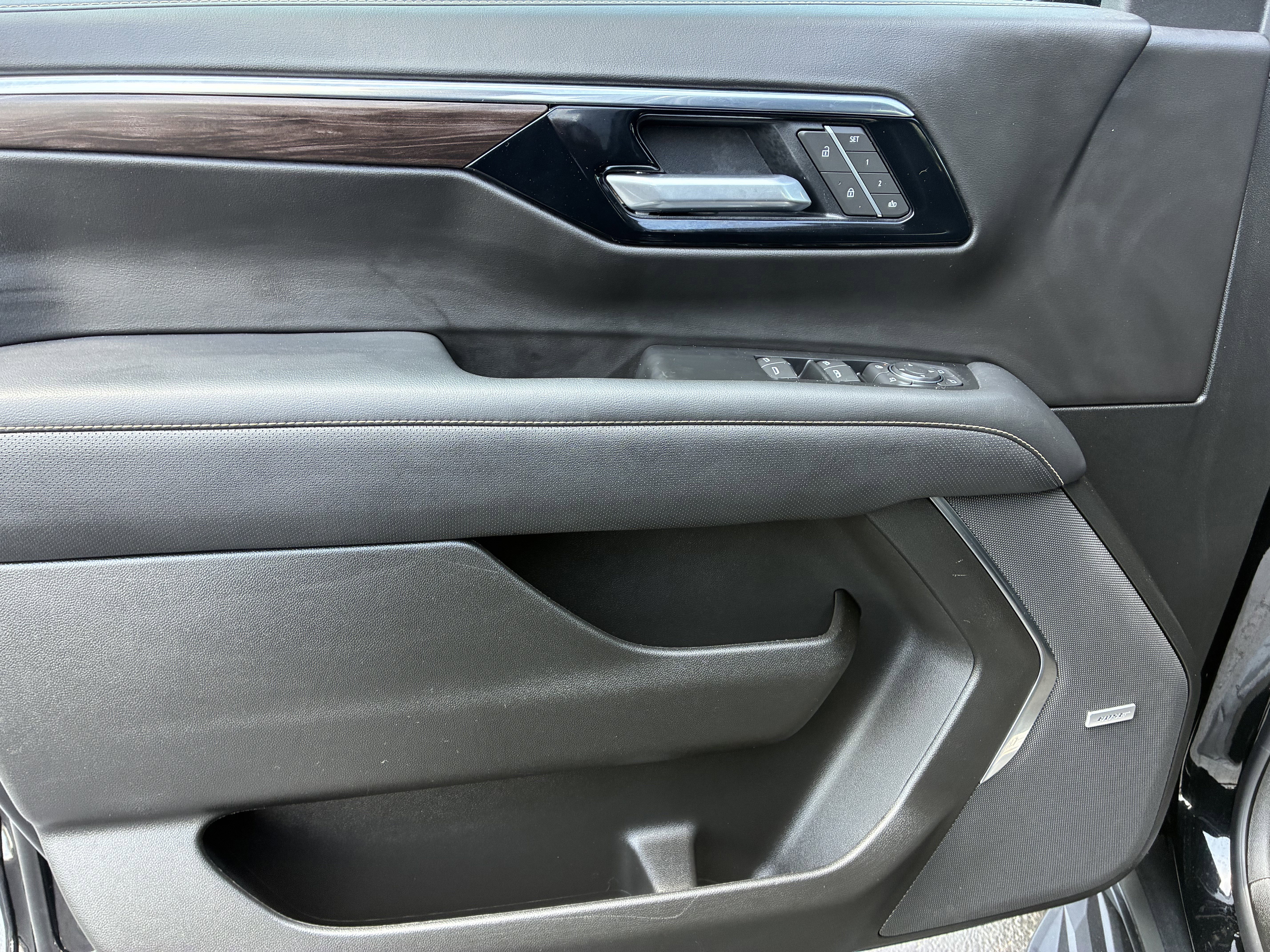 Used 2026 Chevrolet Tahoe Premier image 24