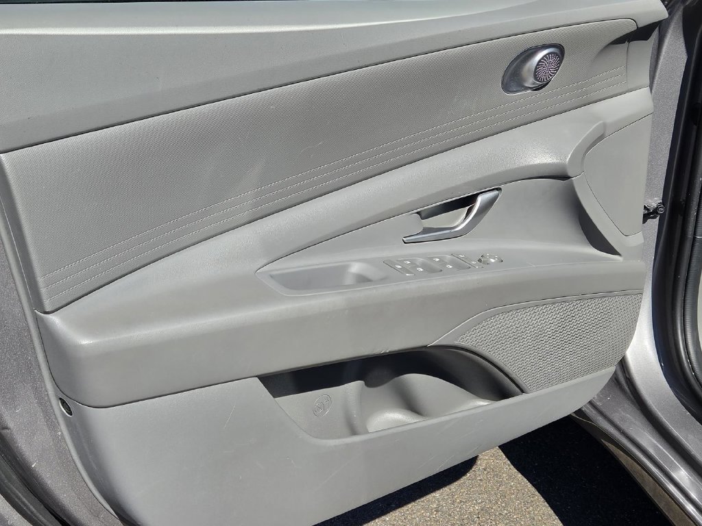 Used 2024 Hyundai Elantra SEL FWD image 10