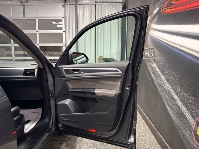 Used 2021 Volkswagen Atlas SEL Premium AWD/4WD image 29