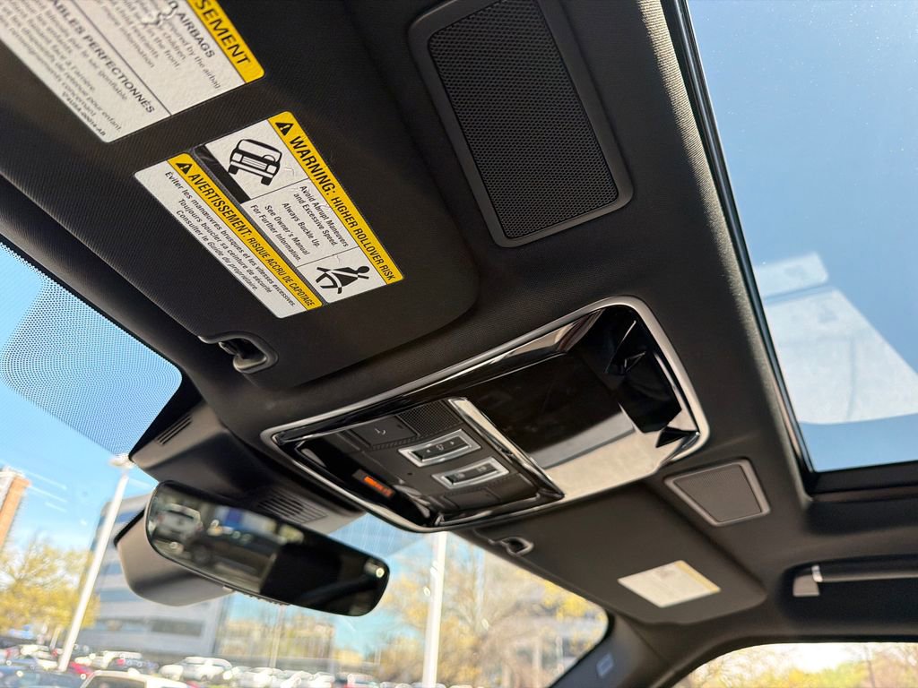 Used 2021 Land Rover Range Rover Westminster Edition image 32