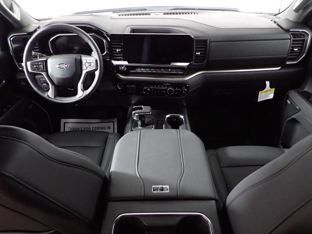 New 2026 Chevrolet Silverado 1500 RST w/ Dark Appearance Package AWD/4WD image 35