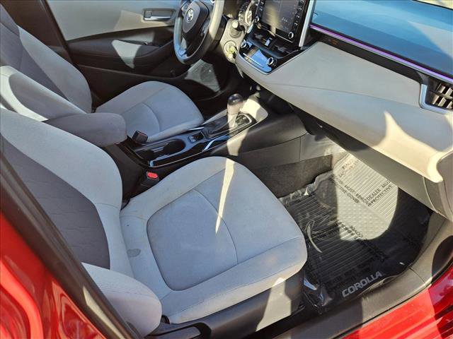 Used 2020 Toyota Corolla LE image 19