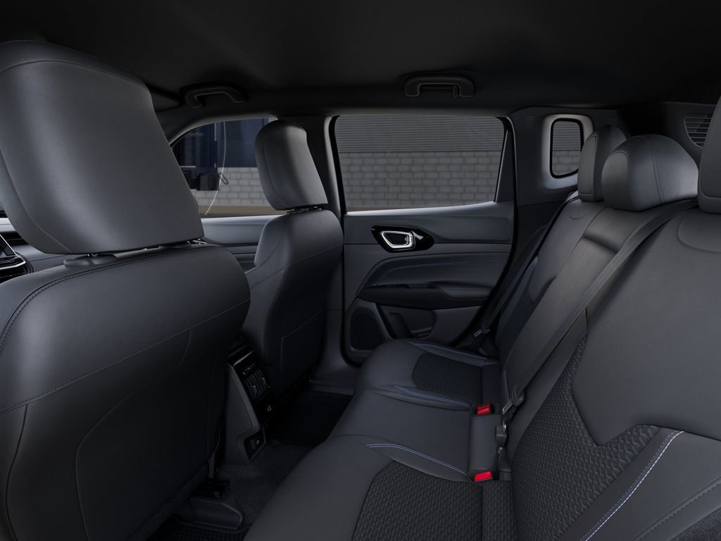 New 2026 Jeep Compass Latitude AWD/4WD image 9