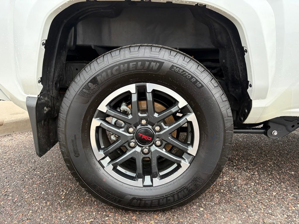 Certified 2025 Toyota Tacoma TRD Sport w/ TRD Sport Premium Package AWD/4WD image 11