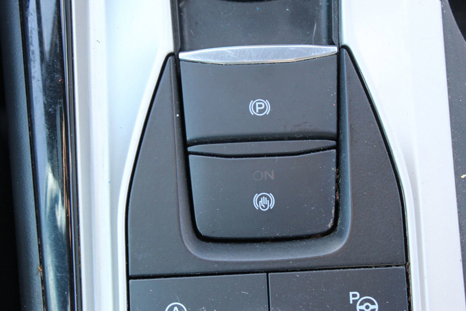 Used 2022 Ford Explorer ST w/ Equipment Group 401A image 33