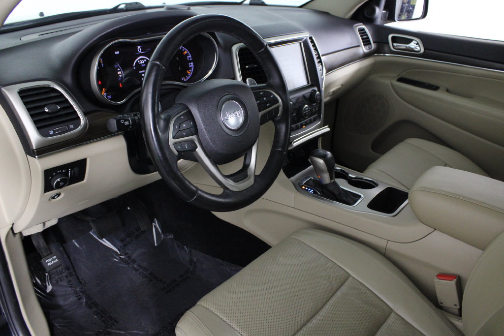 Used 2017 Jeep Grand Cherokee Limited w/ Luxury Group II RWD image 17