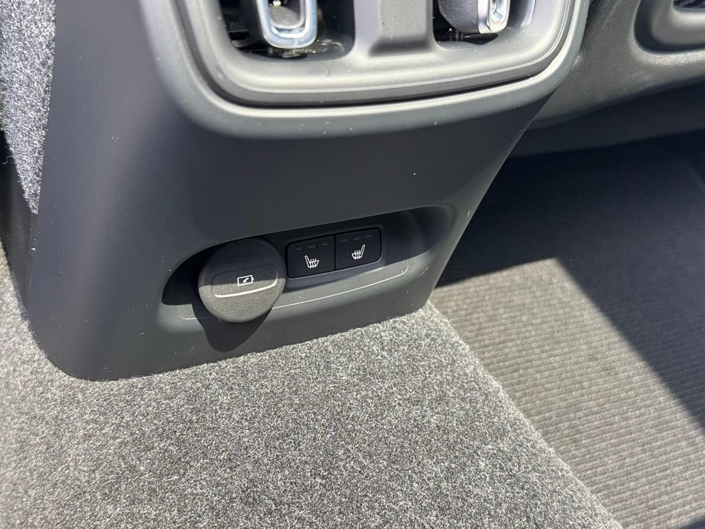 Certified 2023 Volvo XC40 Recharge Ultimate AWD/4WD image 10