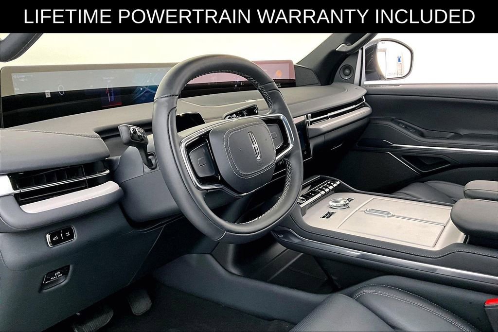 Used 2025 Lincoln Navigator Reserve w/ Jet Appearance Package image 17