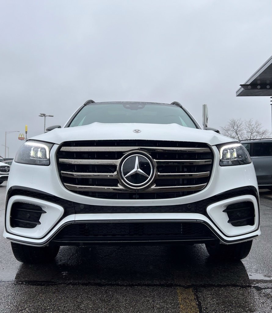 Certified 2025 Mercedes-Benz GLS 580 4MATIC image 3