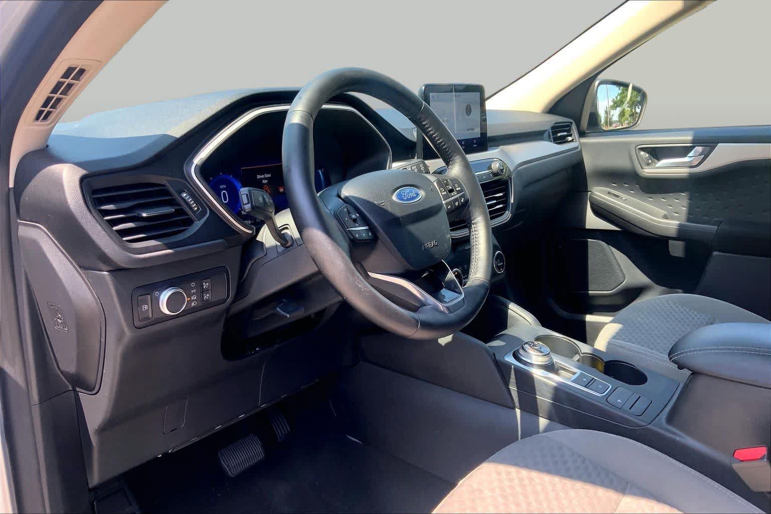Used 2020 Ford Escape SE Sport AWD/4WD image 16