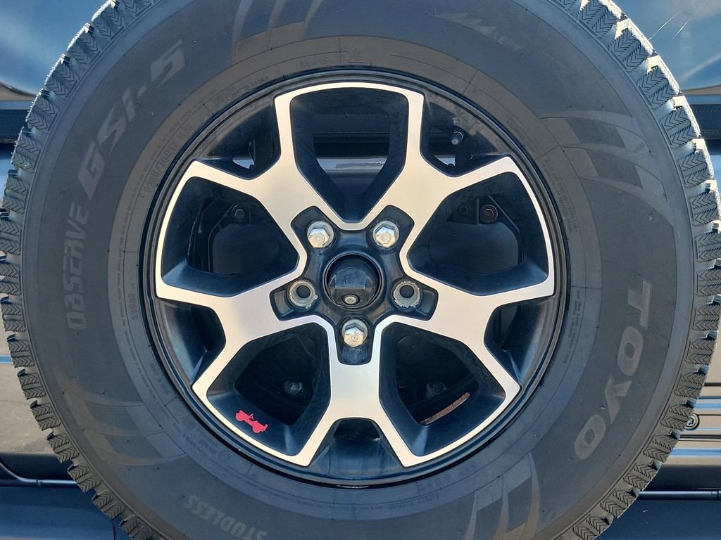 Used 2018 Jeep Wrangler Unlimited Rubicon w/ Dual Top Group AWD/4WD image 30