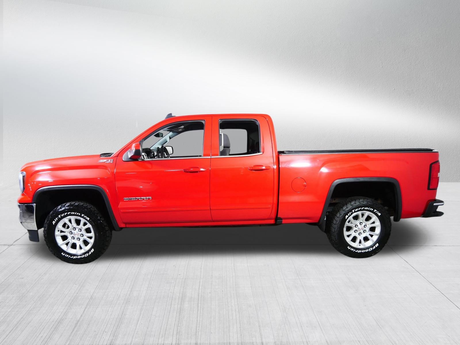 Used 2016 GMC Sierra 1500 SLE w/ SLE Value Package AWD/4WD image 4