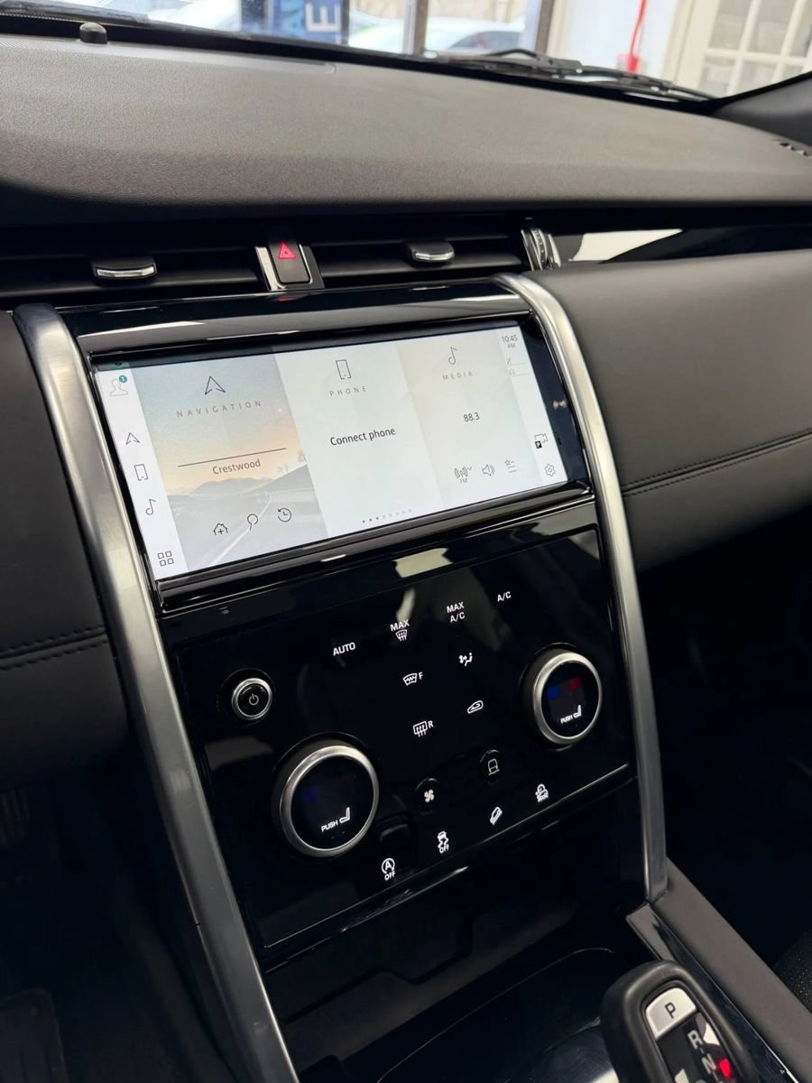 Used 2022 Land Rover Discovery Sport SE AWD/4WD image 21