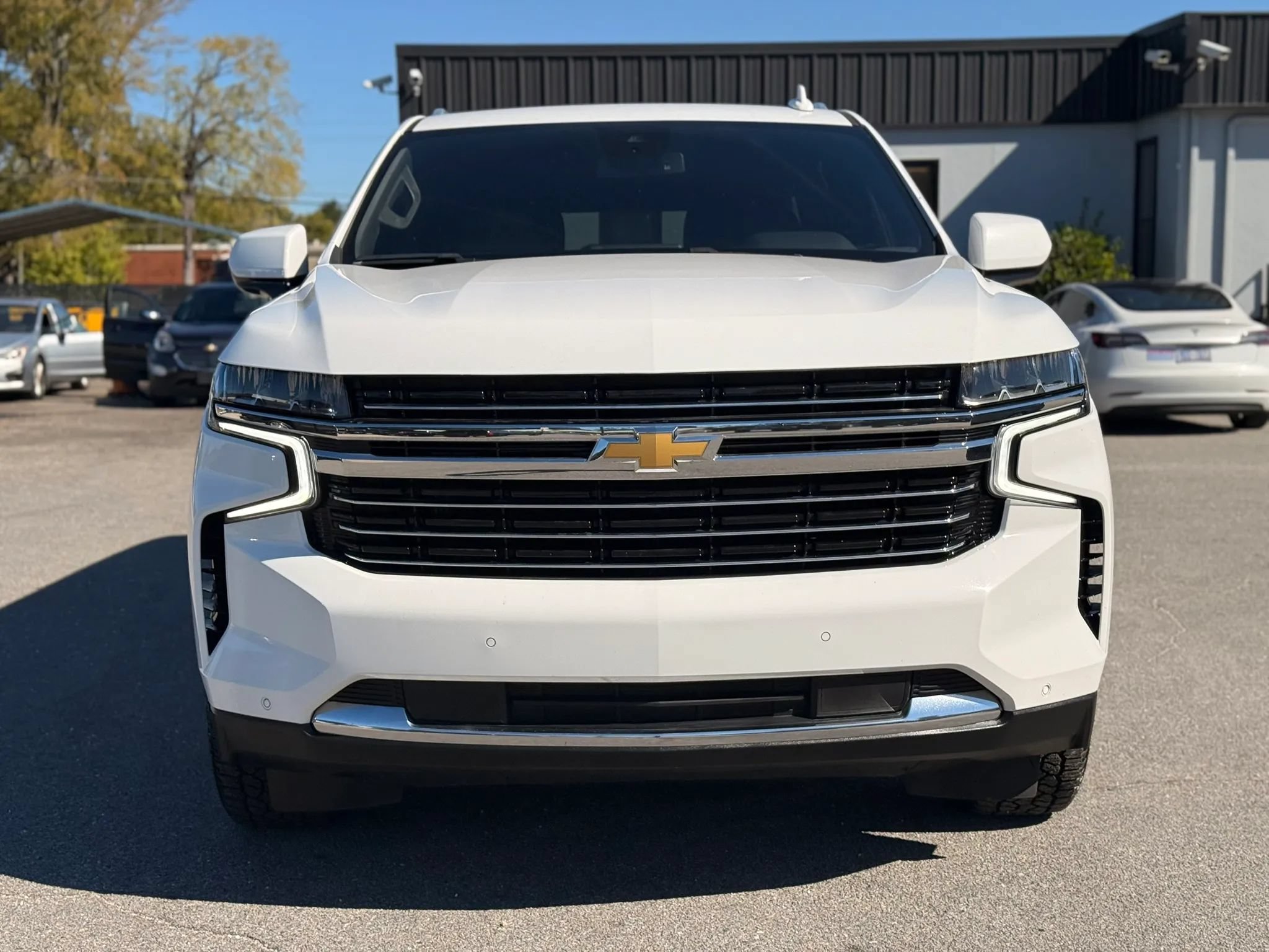 Used 2023 Chevrolet Suburban LT AWD/4WD image 4