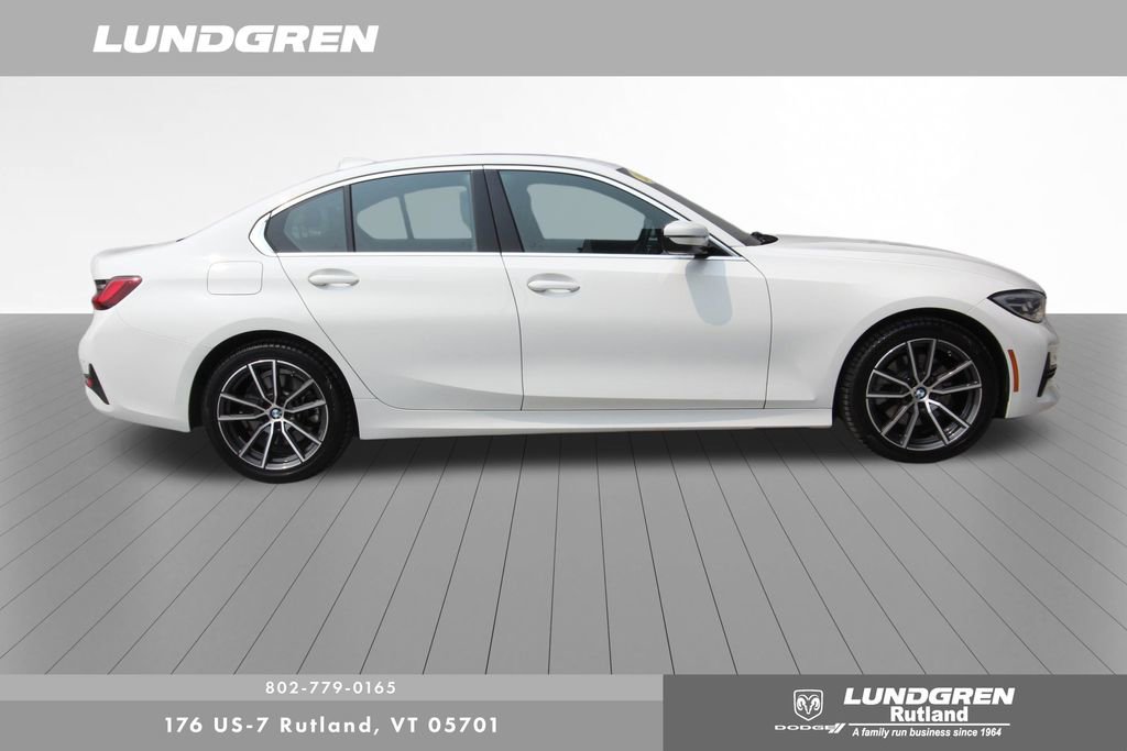 Used 2022 BMW 330i xDrive Sedan w/ Premium Package image 2