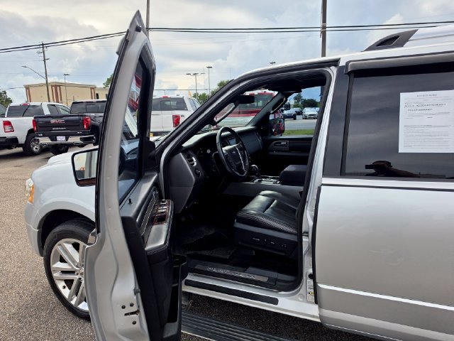 Used 2017 Ford Expedition EL Platinum AWD/4WD image 16