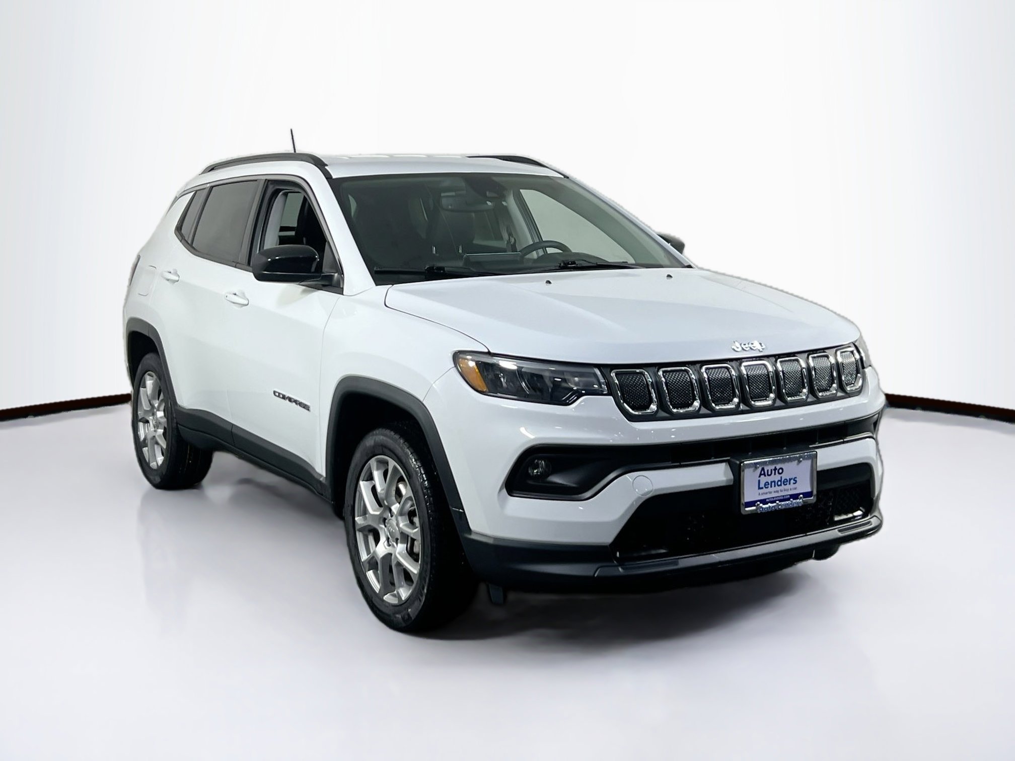 Used 2022 Jeep Compass Latitude AWD/4WD image 3