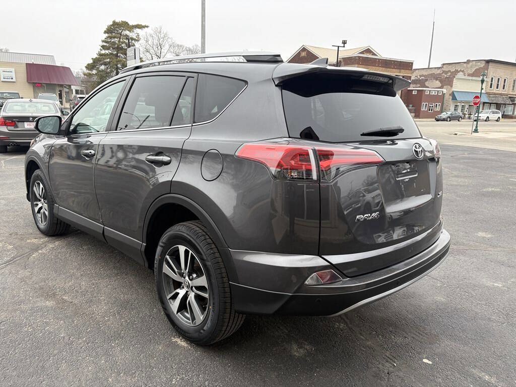 Used 2018 Toyota RAV4 XLE image 3
