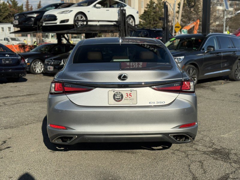 Used 2022 Lexus ES 350 w/ Premium Package image 9