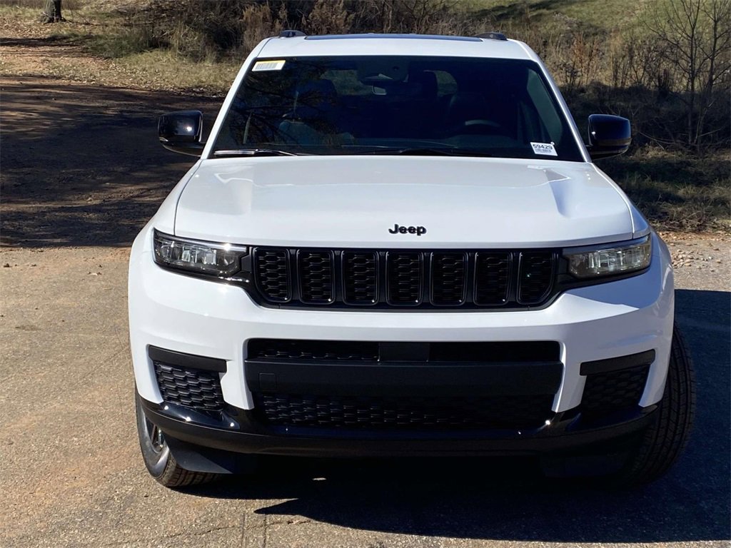 New 2025 Jeep Grand Cherokee L Altitude image 29
