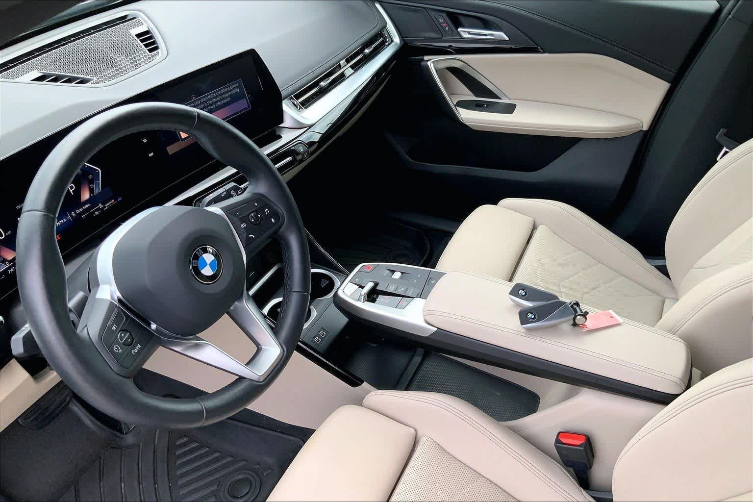 Used 2025 BMW X1 xDrive28i w/ Convenience Package AWD/4WD image 16