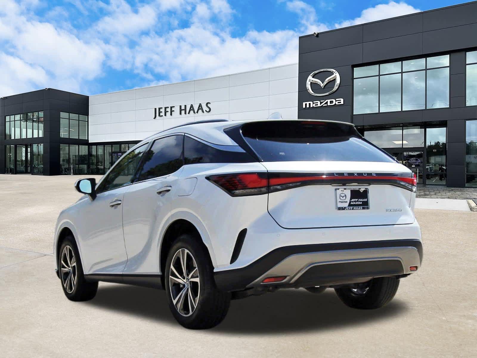 Used 2025 Lexus RX 350 Premium FWD image 2