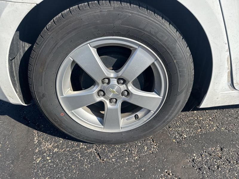 Used 2014 Chevrolet Cruze LT image 9